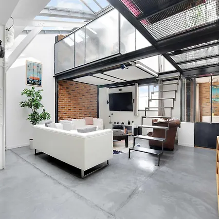 Somptuous Terrace-2br 6pcenter Of *